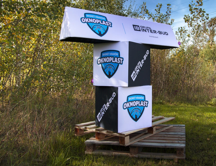 Dreieck Schaumstoff Softbande 150x35 und Sitzwwürfel mit Logodruck